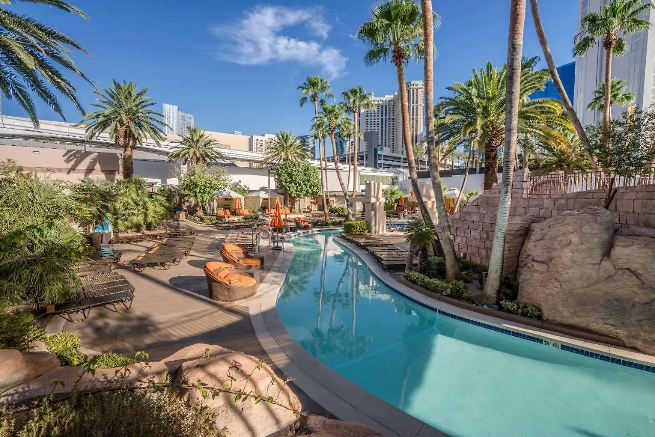 Hotel Lucky Gem Penthouse & Luxury Suites At Signature Resort, Balcony Strip View 3505 Las Vegas