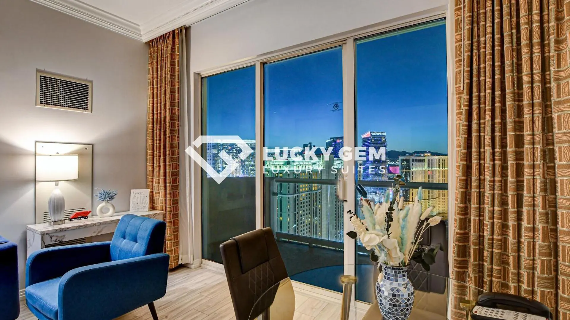 Lucky Gem Penthouse & Luxury Suites At Signature Resort, Balcony Strip View 3505 Las Vegas United States
