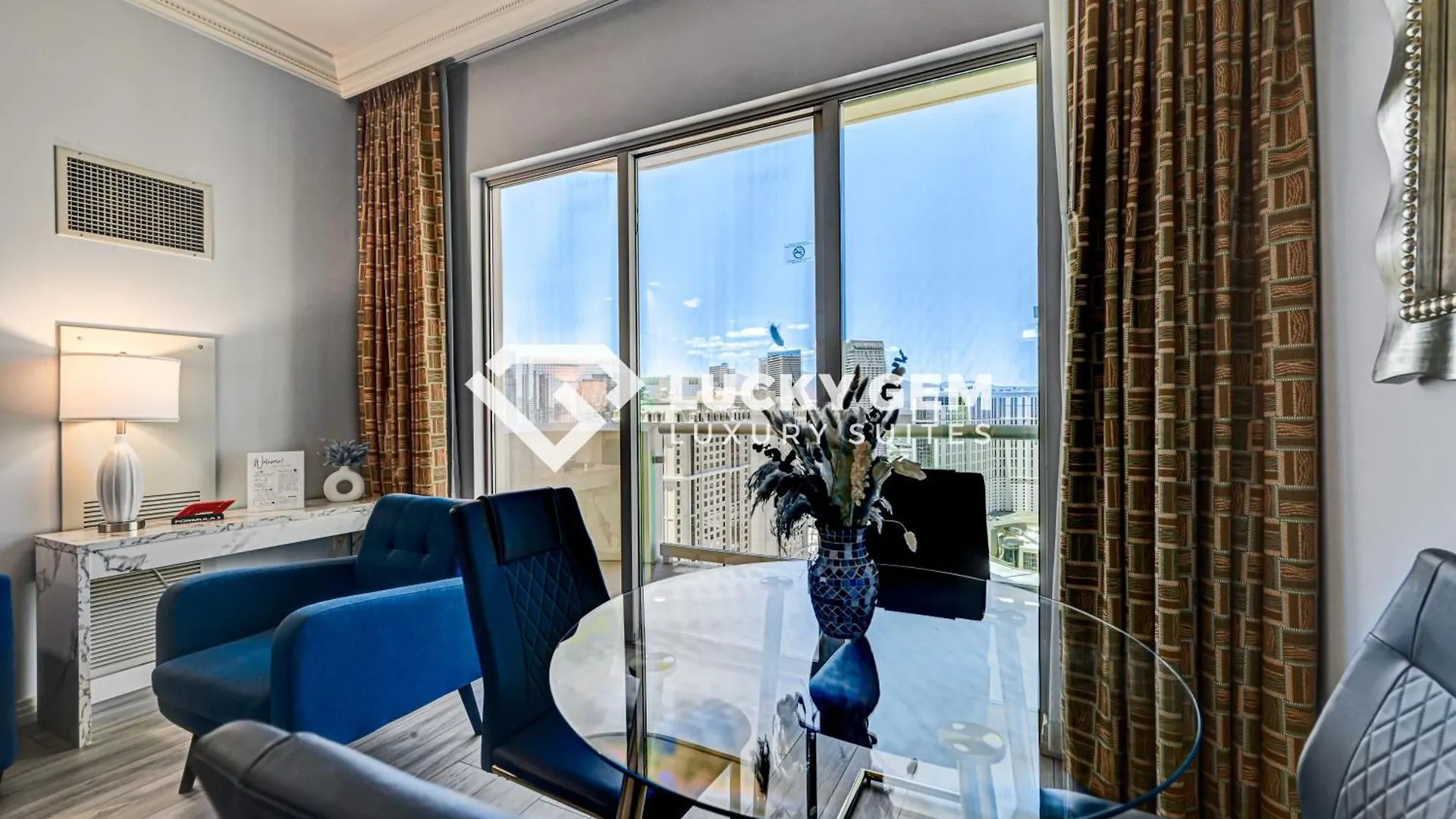 Lucky Gem Penthouse & Luxury Suites At Signature Resort, Balcony Strip View 3505 Las Vegas