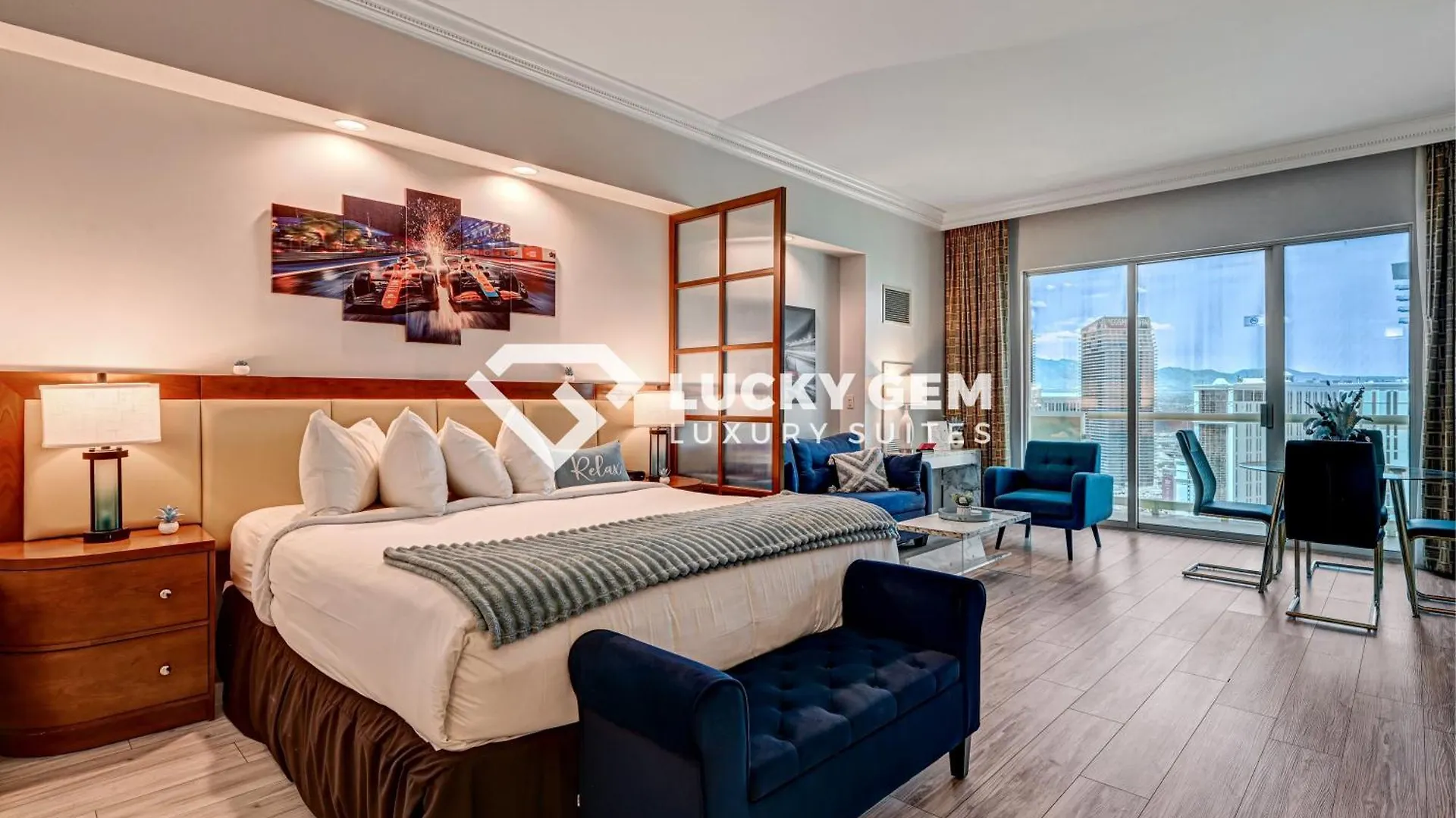 Lucky Gem Penthouse & Luxury Suites At Signature Resort, Balcony Strip View 3505 Las Vegas Hotel